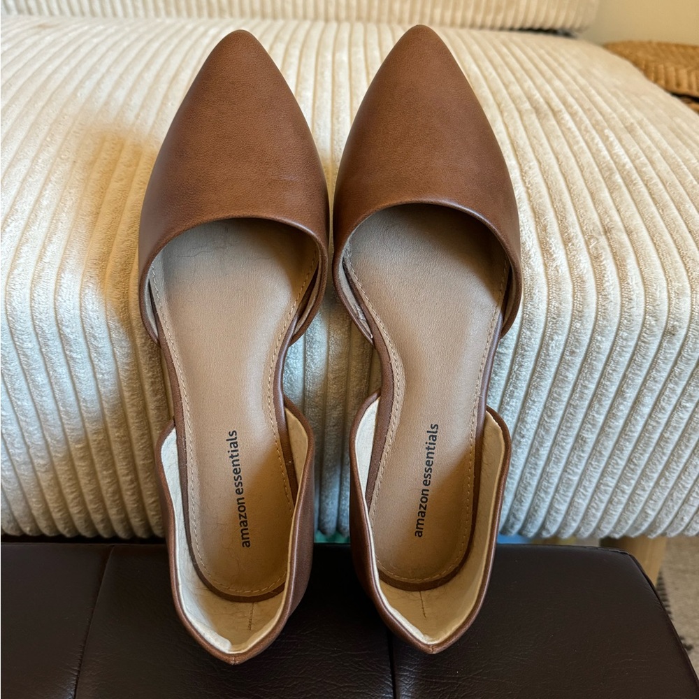 Casual Slightly Pointed Toe Flats